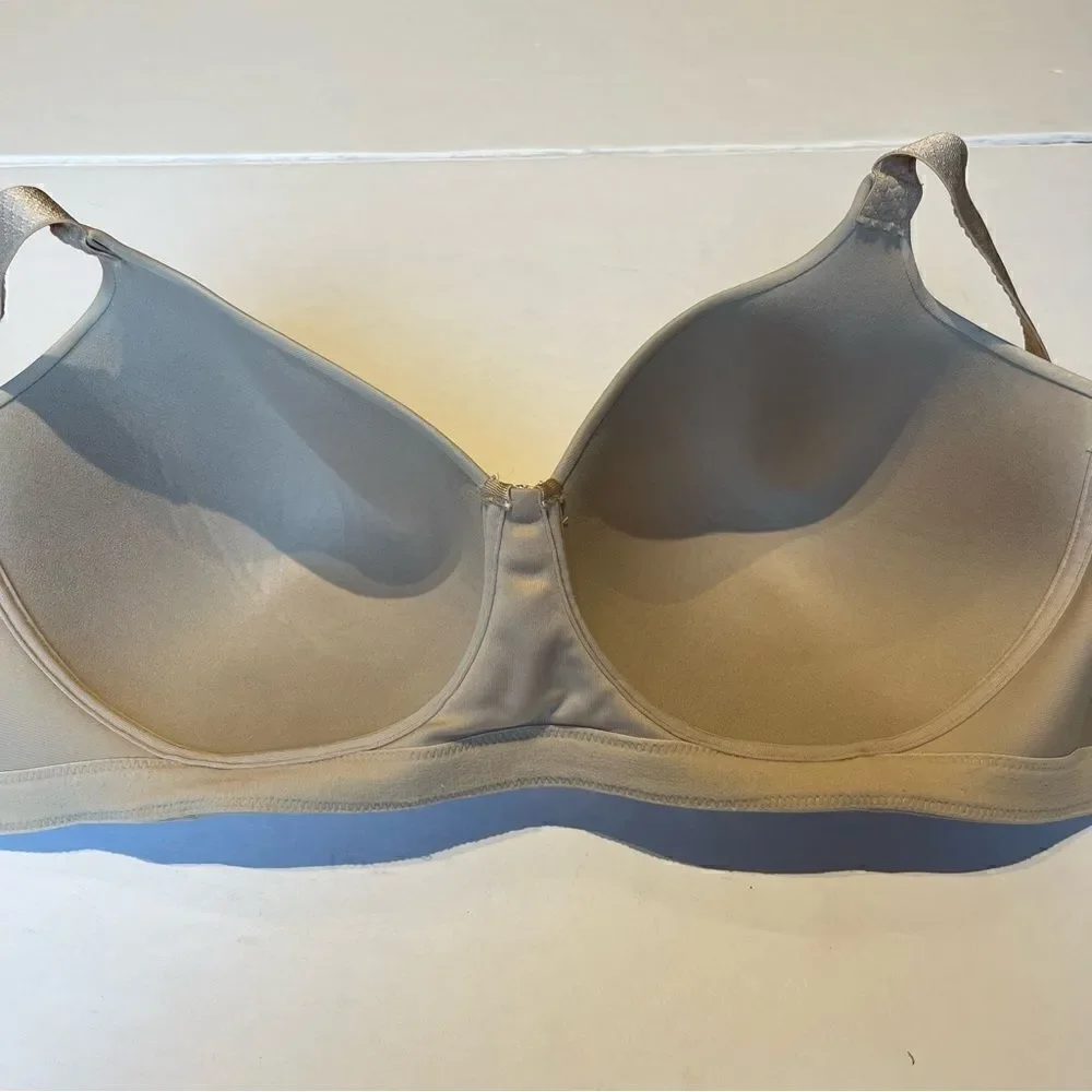 Vanity Fair Bra Nude 40D No Underwire Lightly padded.